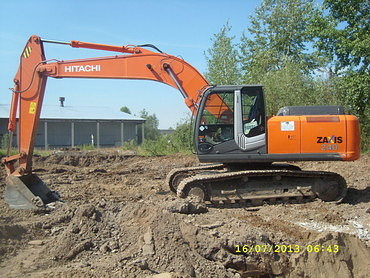 HITACHI ZX240-3