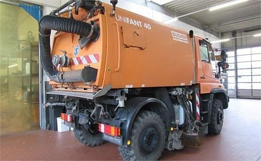 Mercedes unimog