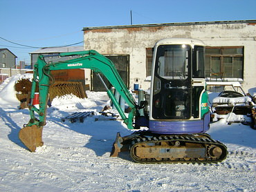KOMATSU PC30FR