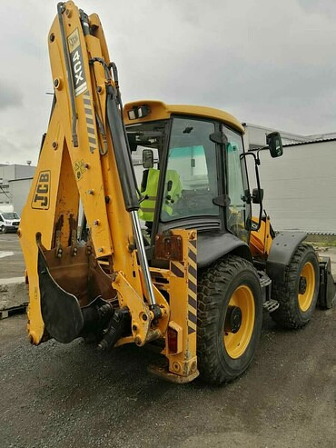 Копание фундаментов