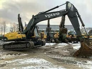 VOLVO EC240BLc prime
