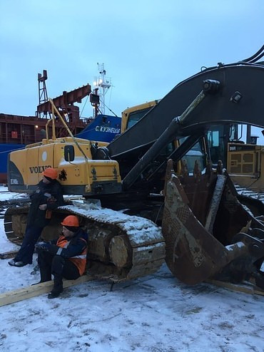 VOLVO EC240B PRIME