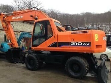 Doosan 210