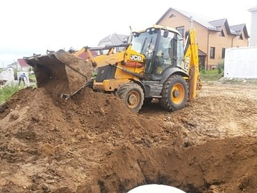 Рытье траншей и котлованов