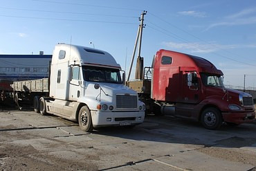 Требуются специалисты