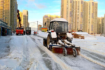 Оказание услуг по уборке снега