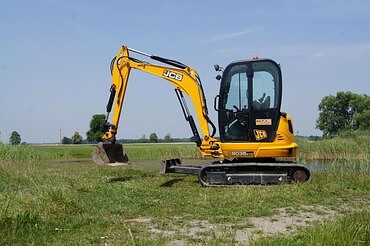 JCB