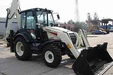 TEREX 820