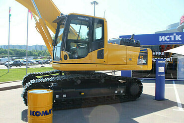 Komatsu PC 300, 200