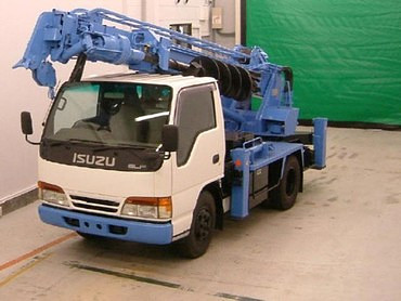ISUZU
