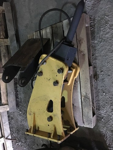 F6, Гидромолот для экскаваторов-погрузчиков