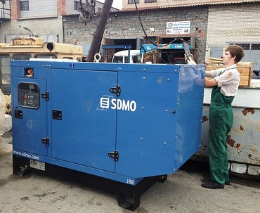 SDMO j88k