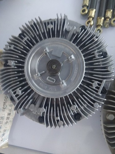 Запчасти для самосвалов Isuzu, XCMG, Shantui и других