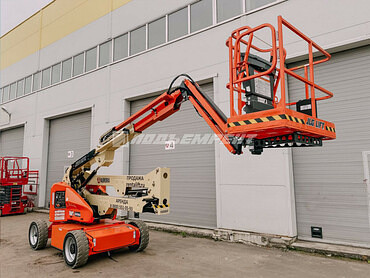 JLG 600AJ