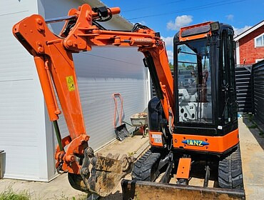 hitachi zx30ur 2