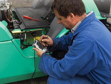 Ремонт складской техники, фронтальных, мини-погрузчиков и катков дорожных. Выездная бригада