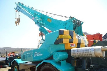 Запчасти для кранов автомобильных Komatsu, Tadano, KATO и других