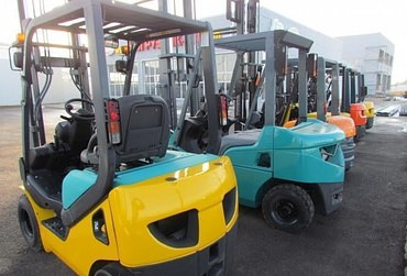 РЕМОНТ ВИЛОЧНЫХ ПОГРУЗЧИКОВ В САНКТ-ПЕТЕРБУРГЕ