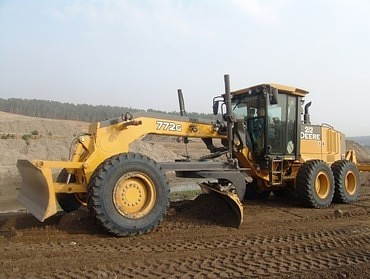 John Deere 772G