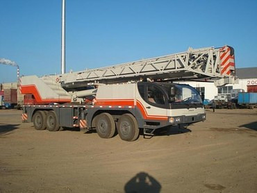 Liebherr LTM 1100