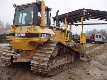 Caterpillar D5
