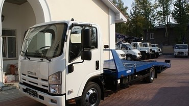 Isuzu  90 с ломаной платформой