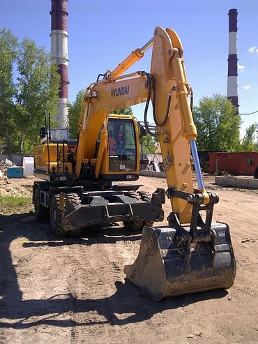 HYUNDAI R170