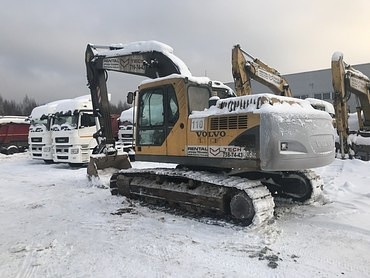 VOLVO EC-210