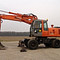 HITACHI ZX210