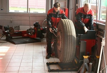 Грузовой шиномонтаж