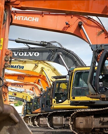 Ремонт всей спецтехники и грузовых автомобилей с выездом на место поломки