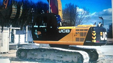 JCB-220 LC