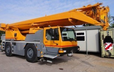 Liebherr LTM 1040-2.1