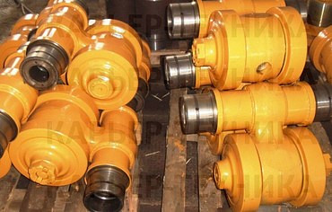 Т-330, Каток опорный для бульдозеров