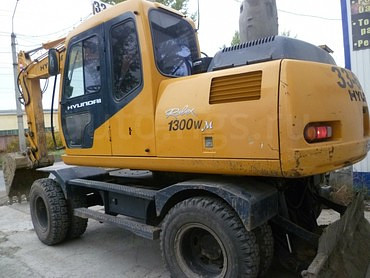 Hyundai robex 1300W