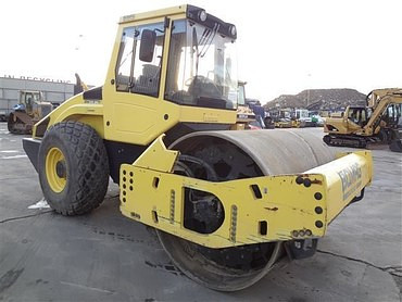 BOMAG BW 213 D-4