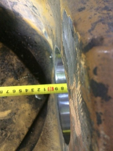 Восстановление  отверстий стрел, рукоятей, ковшей, поворотных платформ