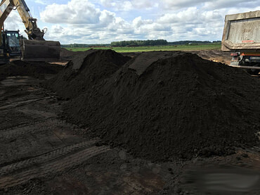 Доставка чернозема, плодородной почвы, навоза и перегноя