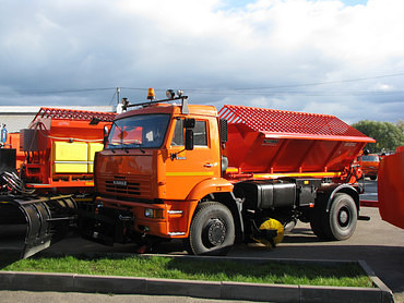 Комбинированная машина КО-829Д1-20