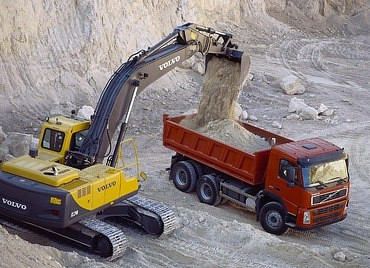 VOLVO EC 210