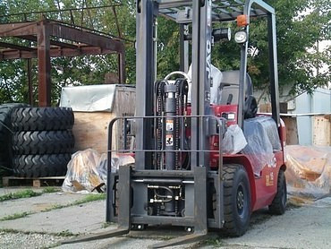 Автопогрузчик jac cpcd15 isuzu