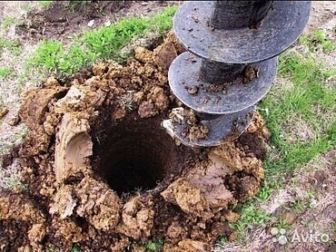 Бурение ям, скважин под сваи