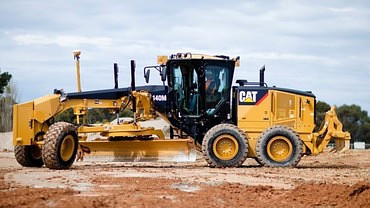 Caterpillar 140m