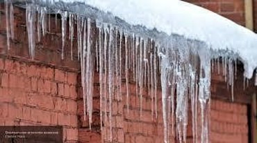 Очистка кровли от снега и наледи