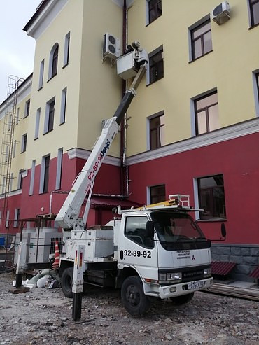 Mitsubishi Canter, ISUZU ELF