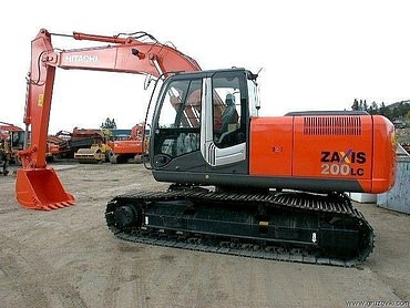 HITACHI ZX200