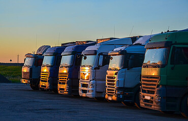 Стоянка для грузовой и спецтехники