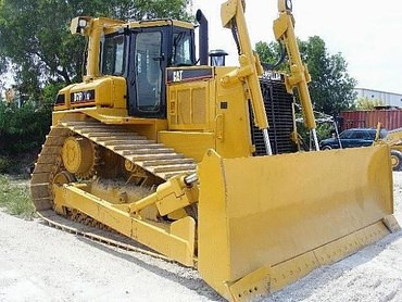 Caterpillar D6T, D7R с рыхлителем