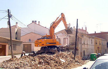 Демонтаж строений