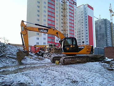 JCB JS 200